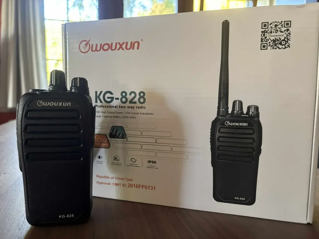 Radio Wouxun KG-828